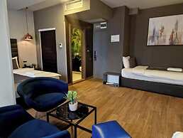 Hotel International Palace