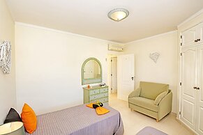 Townhouse Moreton