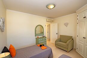 Townhouse Moreton