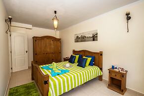Townhouse Moreton