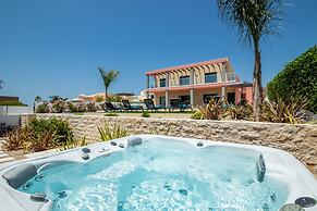 Villa Riviera