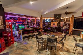 Hermosa Heights Villa 16