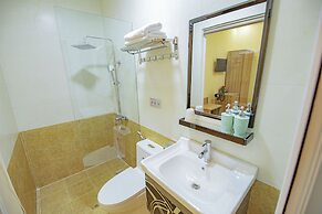 Khanh Uyen Hotel