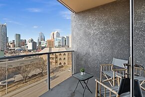 GLOBALSTAY. Modern Downtown Condos. Free parking