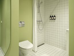 Apēron Apartment Hotel