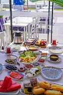 Uras Beach Hotel