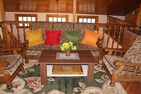 Guesthouse Lago & Wine Cellar