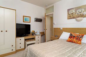 Torland Seafront Hotel