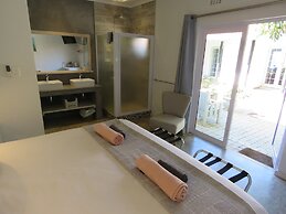 Bare Feet Retreat