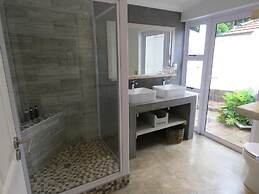 Bare Feet Retreat