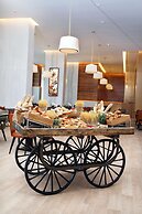 Grand Cosmopolitan Hotel