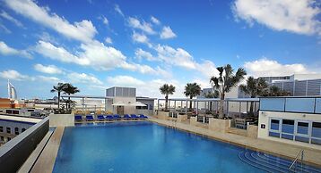 Grand Cosmopolitan Hotel