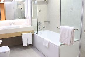 Grand Cosmopolitan Hotel