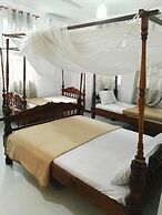 Sharook Lodge - Hostel