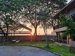 Baan Kampu Resort