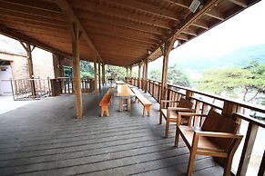 Jangseung Park Pension