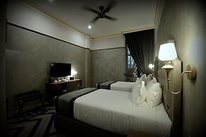 1969 Ipoh Garden