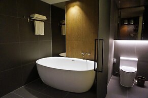Yeoubi Hotel