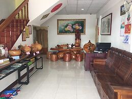 Golden Flower B&B