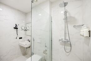 Brosse Garden Hotel