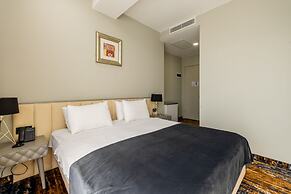 Brosse Garden Hotel