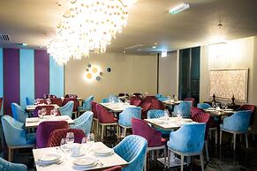 Brosse Garden Hotel