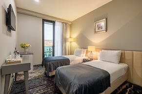Brosse Garden Hotel