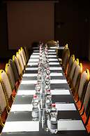 Brosse Garden Hotel