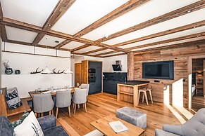 Lux Alp Chalet