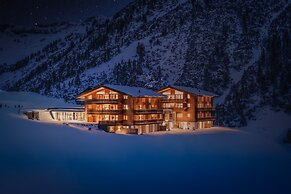 Lux Alp Chalet