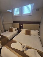 Double Bedroom Studio