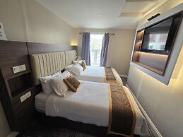 Double Bedroom Studio
