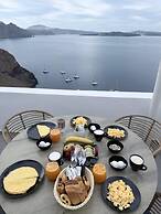 Allure Breeze Suites