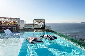O' Two Hotel