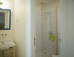 The Holy Cow - Hostel & Suites