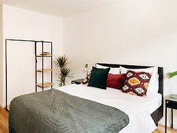 Lorenz Apartments