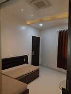 Hotel Pushpak Satara