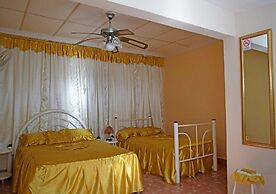 Hostal Eida y Lujan PLAYA LA BOCA