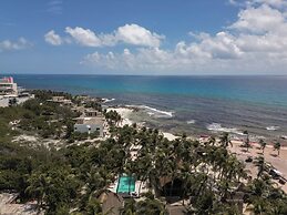 Nílu Isla Mujeres by Selina