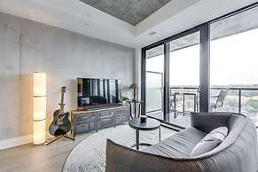 Queen St West Designer Executive Suites