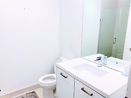 Queen St West Designer Executive Suites