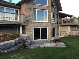 Cottage Lakehouse Private 48 Acres