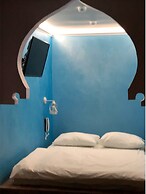 Simple Rooms
