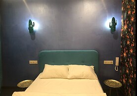 Simple Rooms