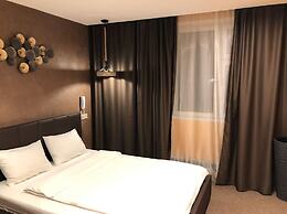 Simple Rooms