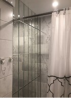 Simple Rooms
