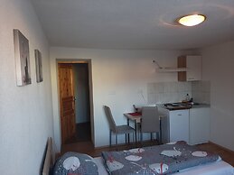Apartments B & B27