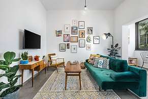 Urban Luxe Apartment - Central TLV
