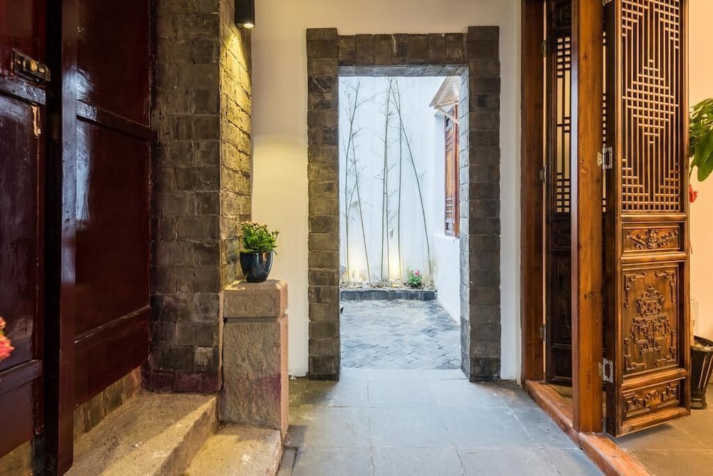 Zhuozheng Xiangshu Inn