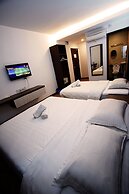 Pavilion Inn